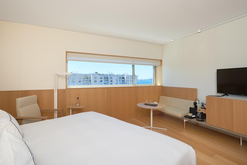 Double or Twin Room with Sea View - The Level,1278869611:JPEG